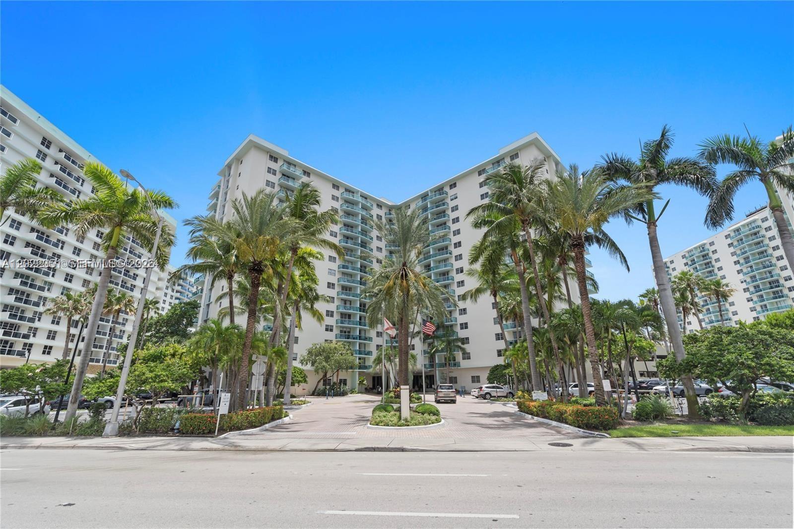TIDES ON HOLLYWOOD BEACH - Residential