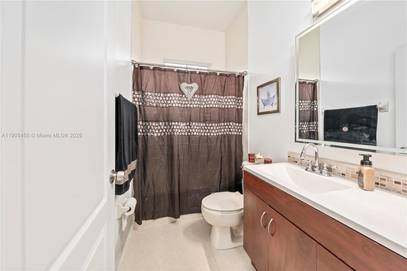 CENTURY GARDENS - Residential