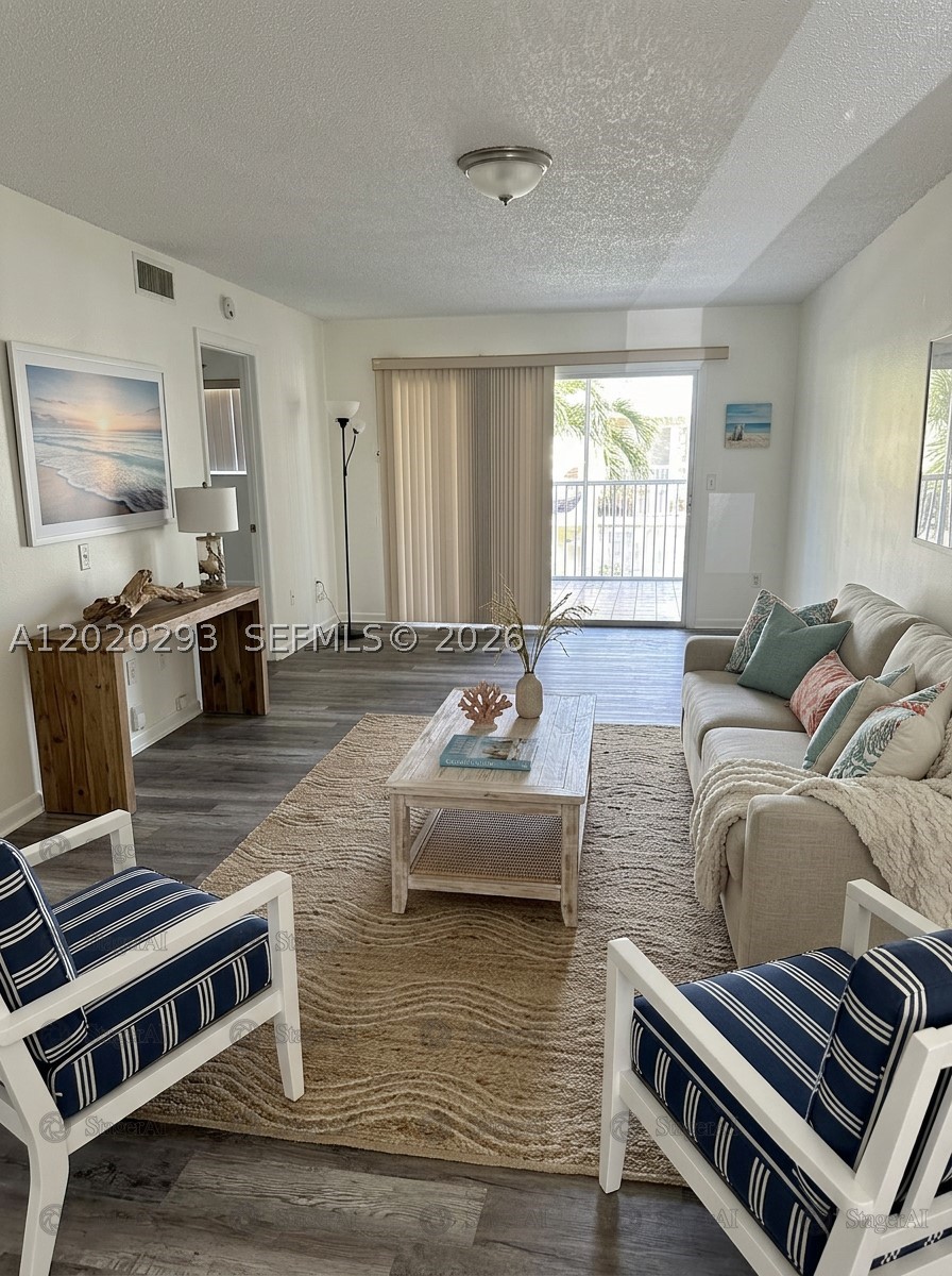 KEYS GATE CONDO NO FOUR - Residential