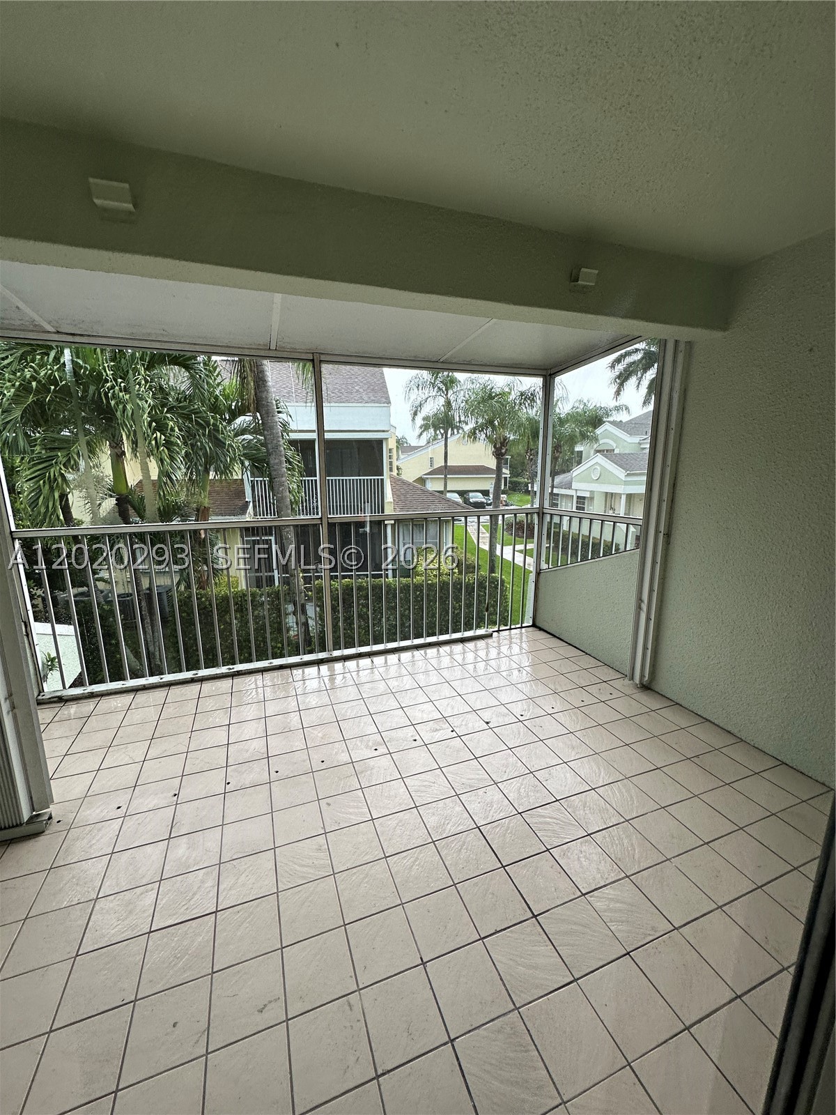 KEYS GATE CONDO NO FOUR - Residential