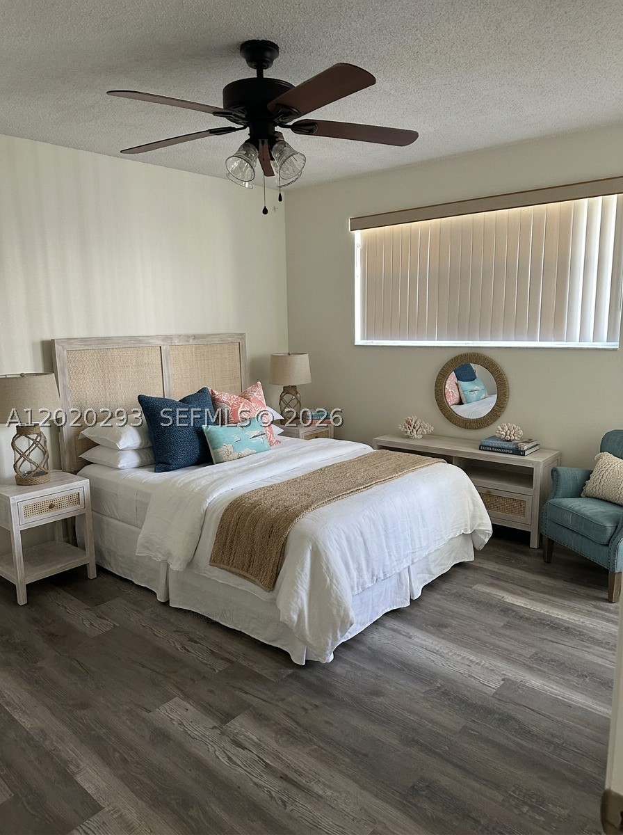 KEYS GATE CONDO NO FOUR - Residential