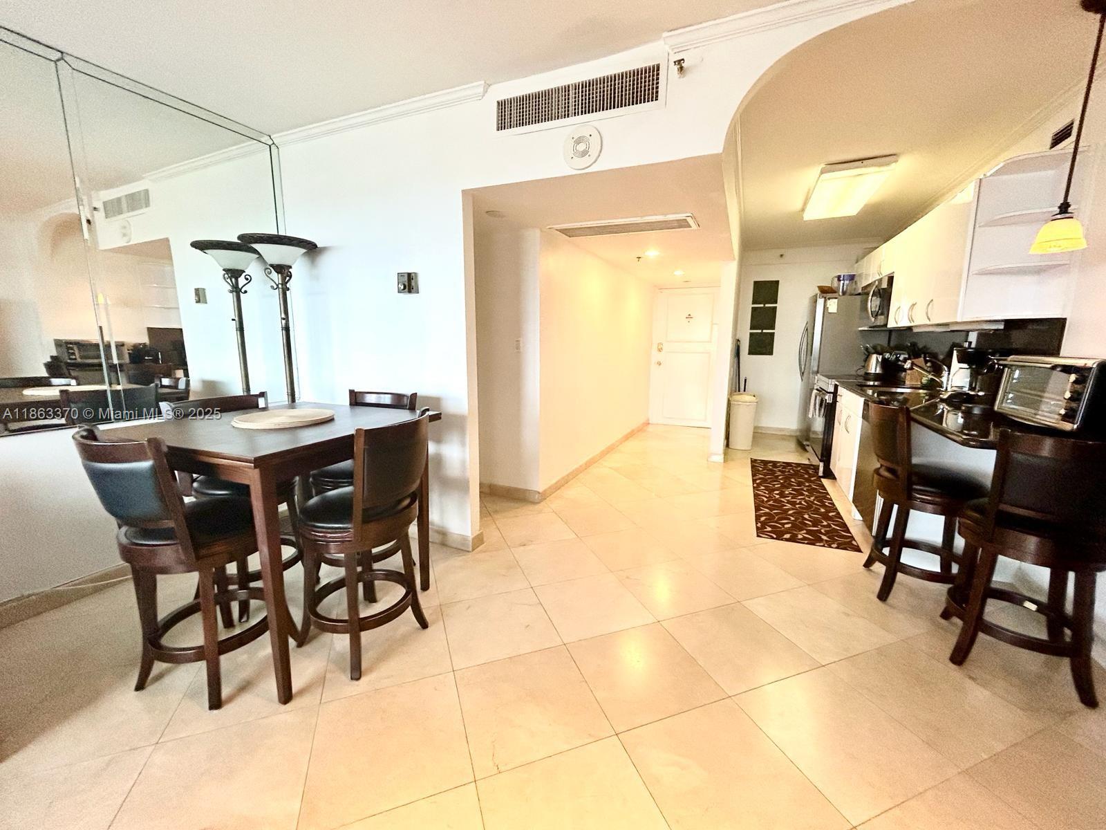 THE DECOPLAGE CONDO - Residential