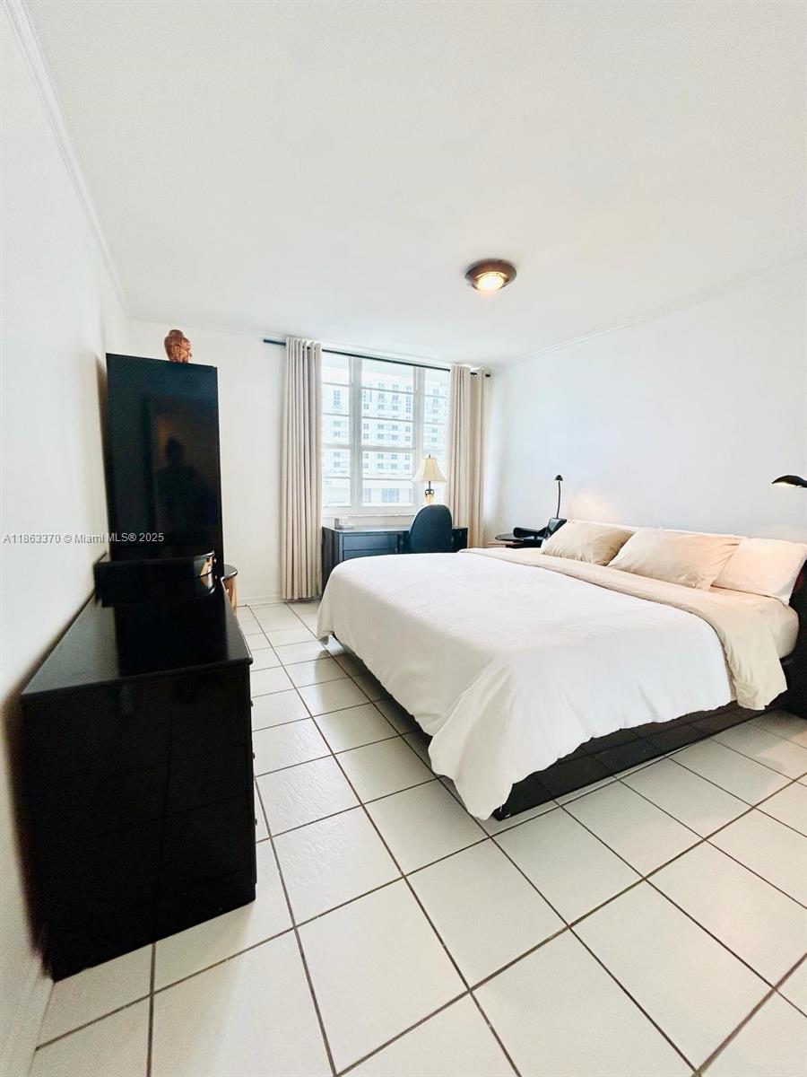 THE DECOPLAGE CONDO - Residential