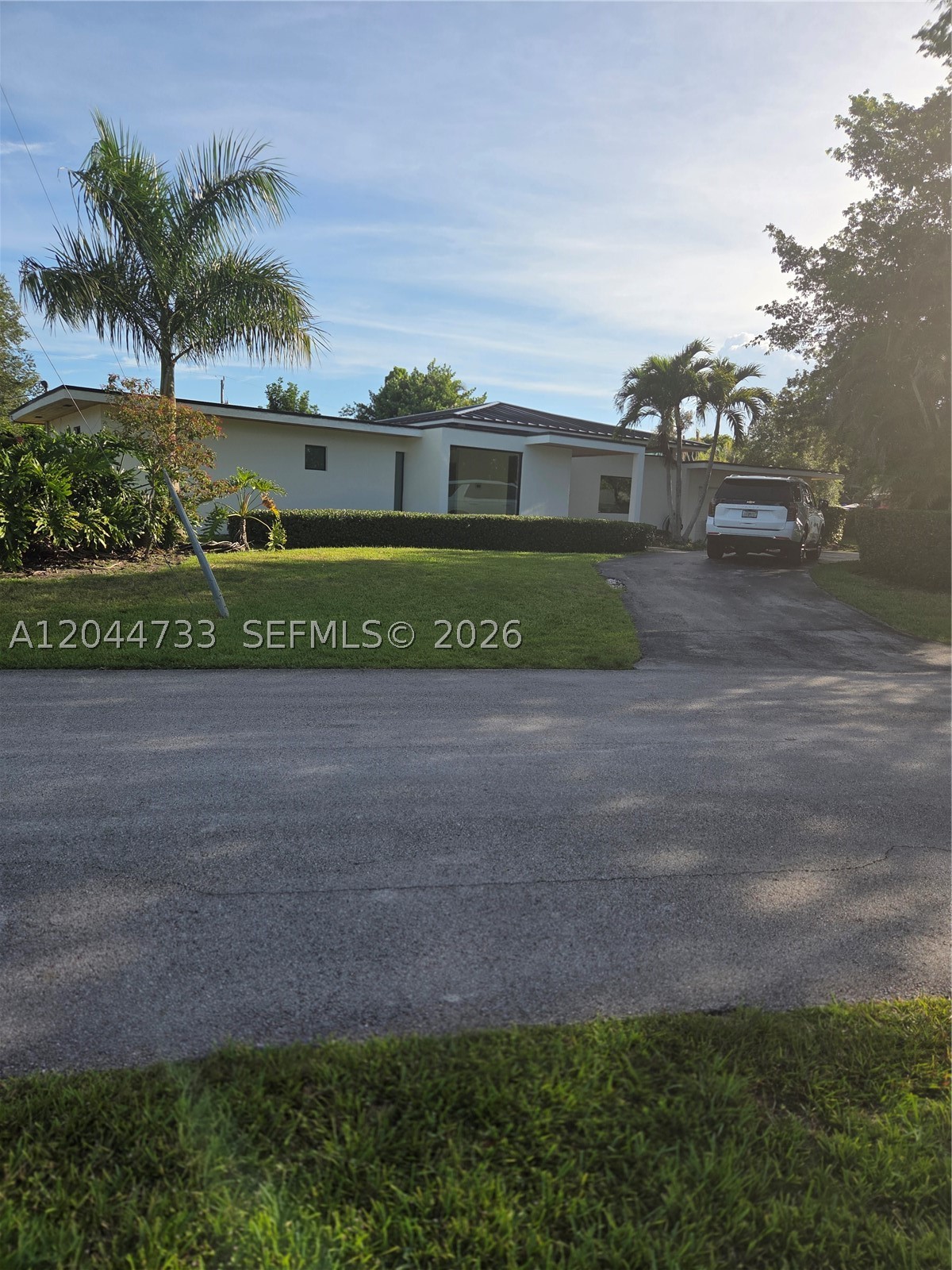 Best deal in North Palmetto Bay, corner one story pool home with many upgrades and ready for your finishing touches. Inviting curb appeal with mature trees, volume ceiling in the main area, lots of natural light, split floor plan, impact windows and door and still is priced to allow you to make the improvements and have instant equity in a very low inventory market. This is a must see before is gone. Agents please see broker's remarks for showing information.
***professional pictures coming soon***