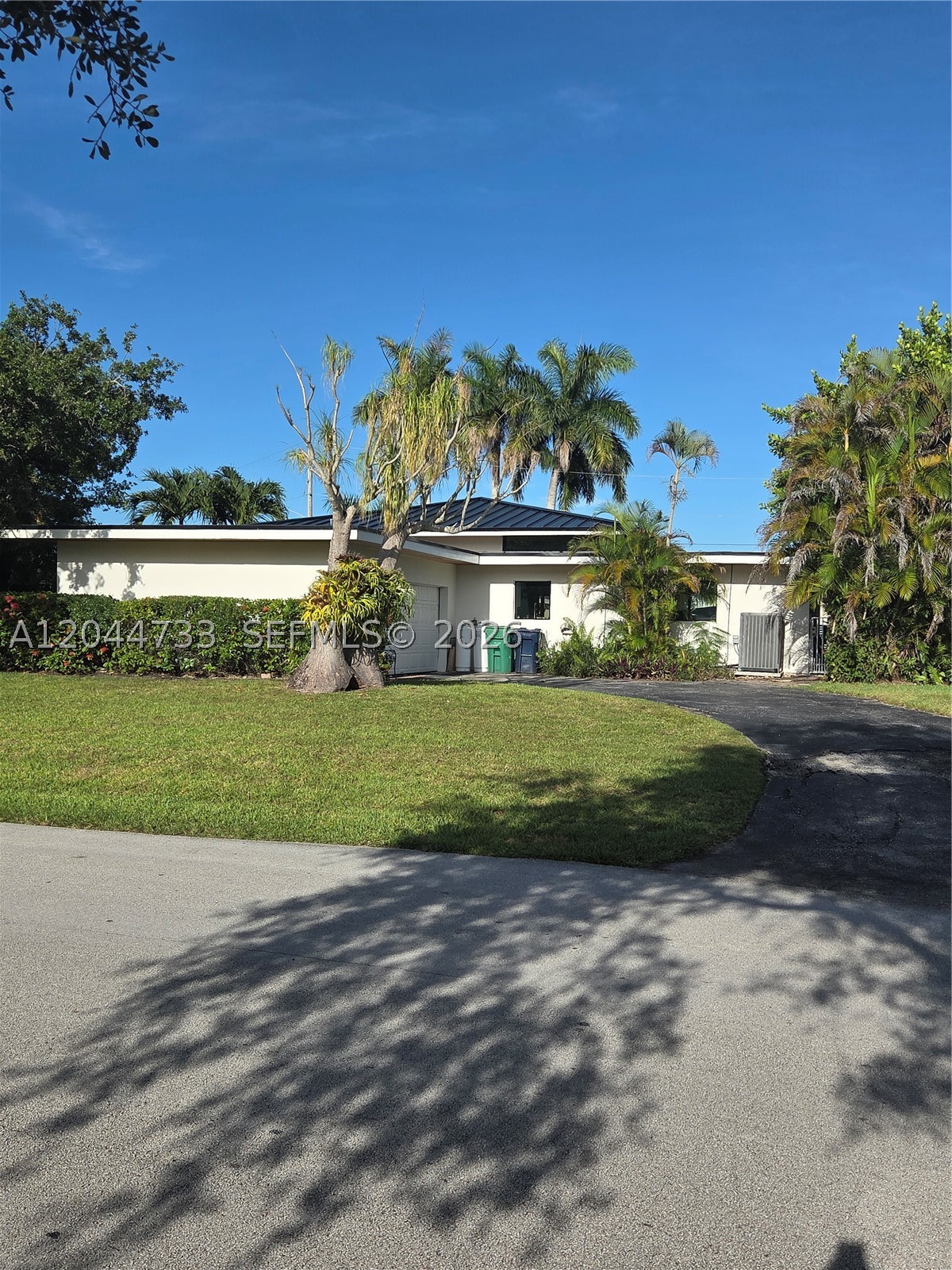 LAUREL HILL PARK - Residential