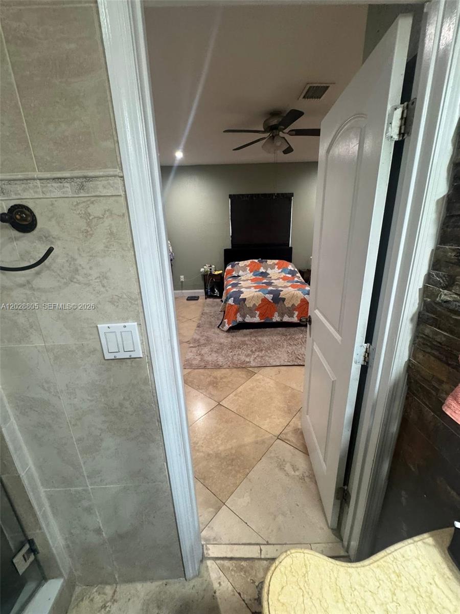 CORAL WAY PARK SEC B - Residential Lease