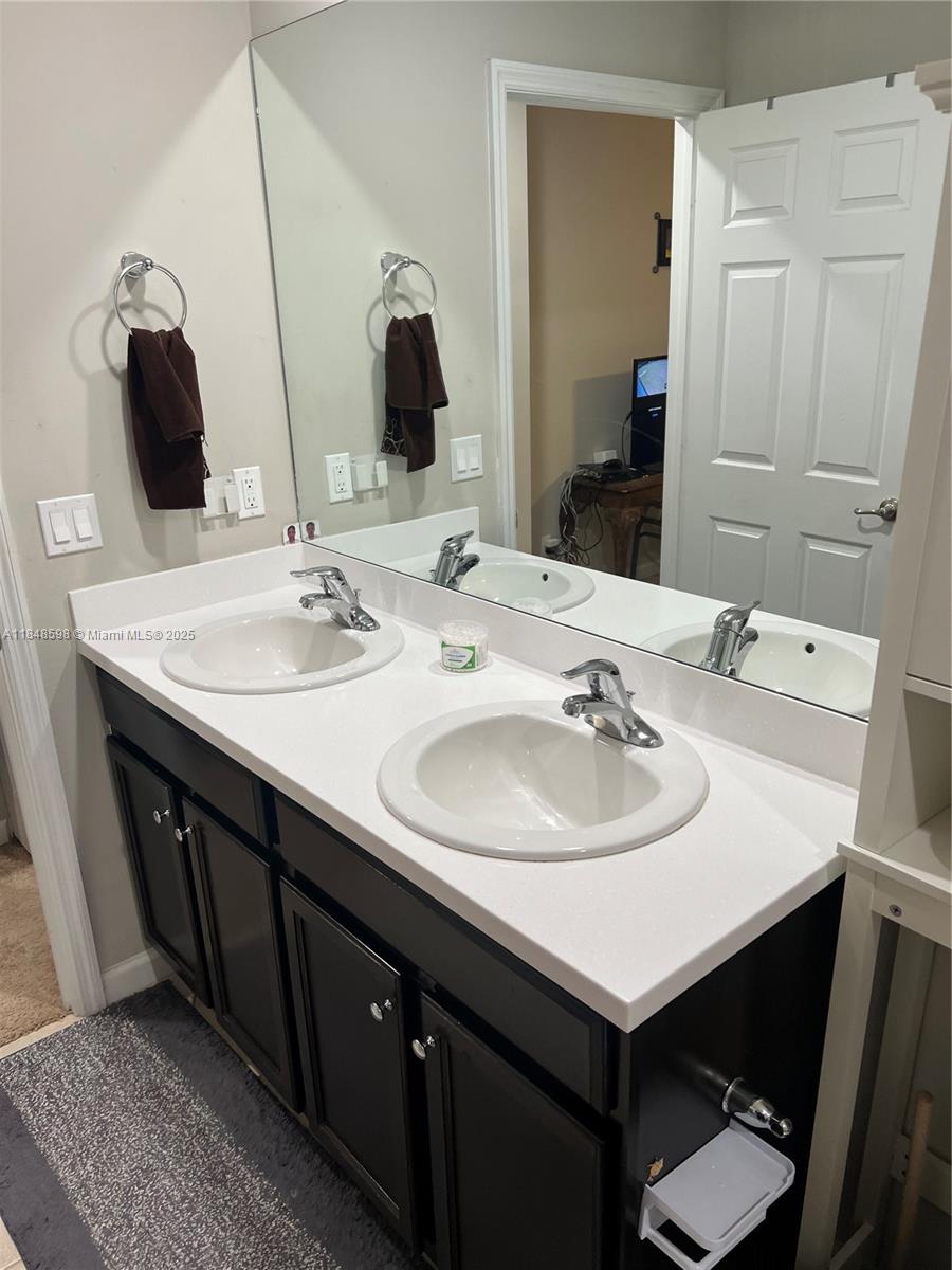 PORT ST LUCIE SECTION 18 - Residential Lease