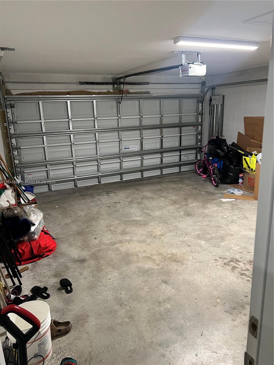 PORT ST LUCIE SECTION 18 - Residential Lease