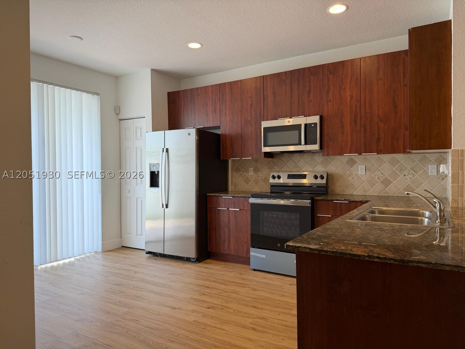 SORRENTO TOWNHOMES - Residential Lease
