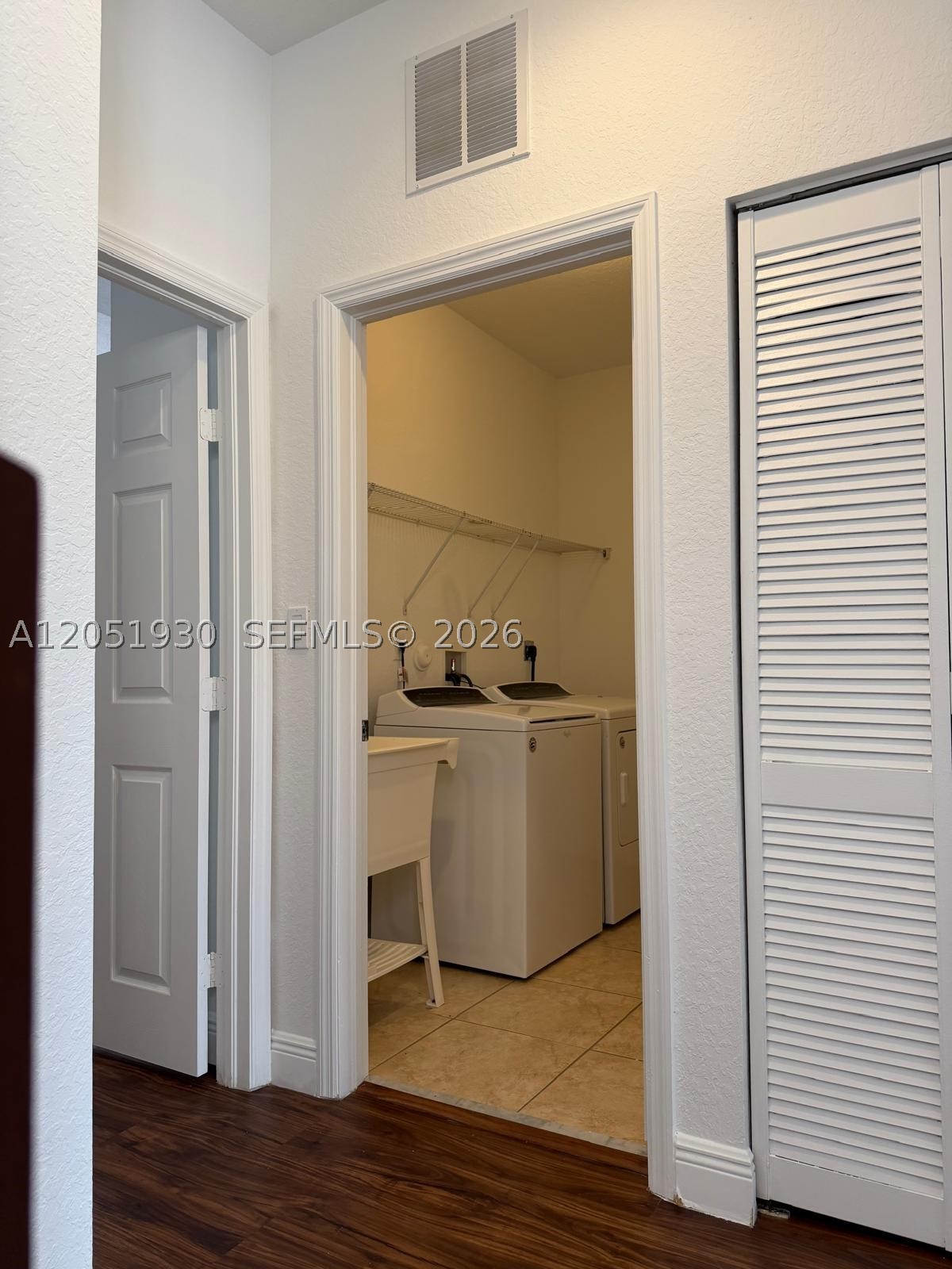 SORRENTO TOWNHOMES - Residential Lease