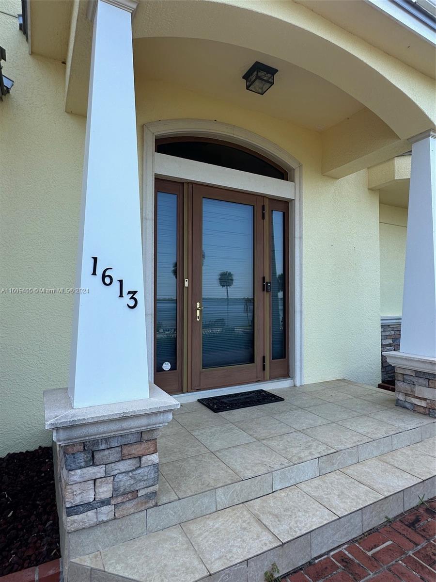 Broadview Manor - Residential