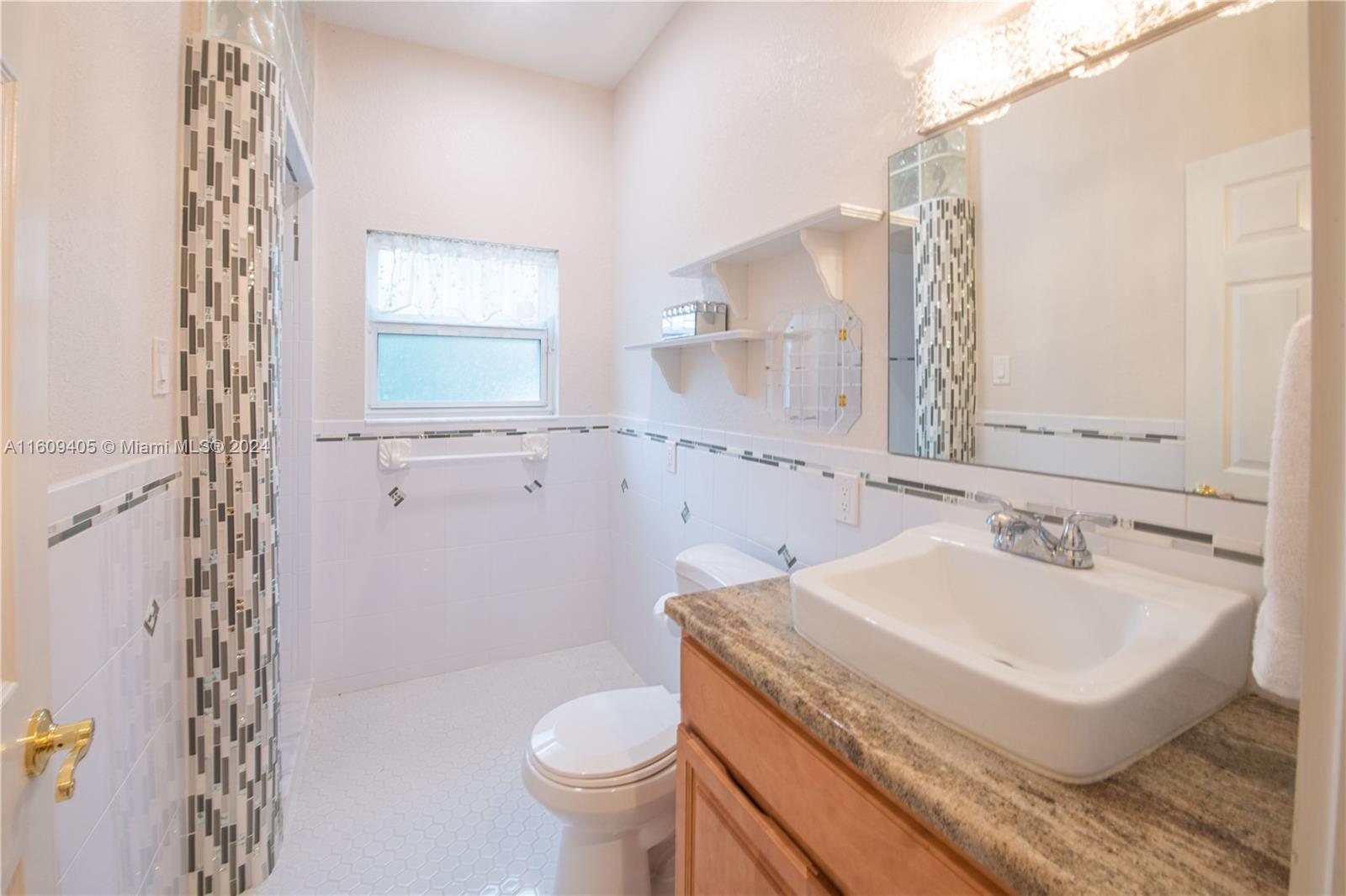 Broadview Manor - Residential