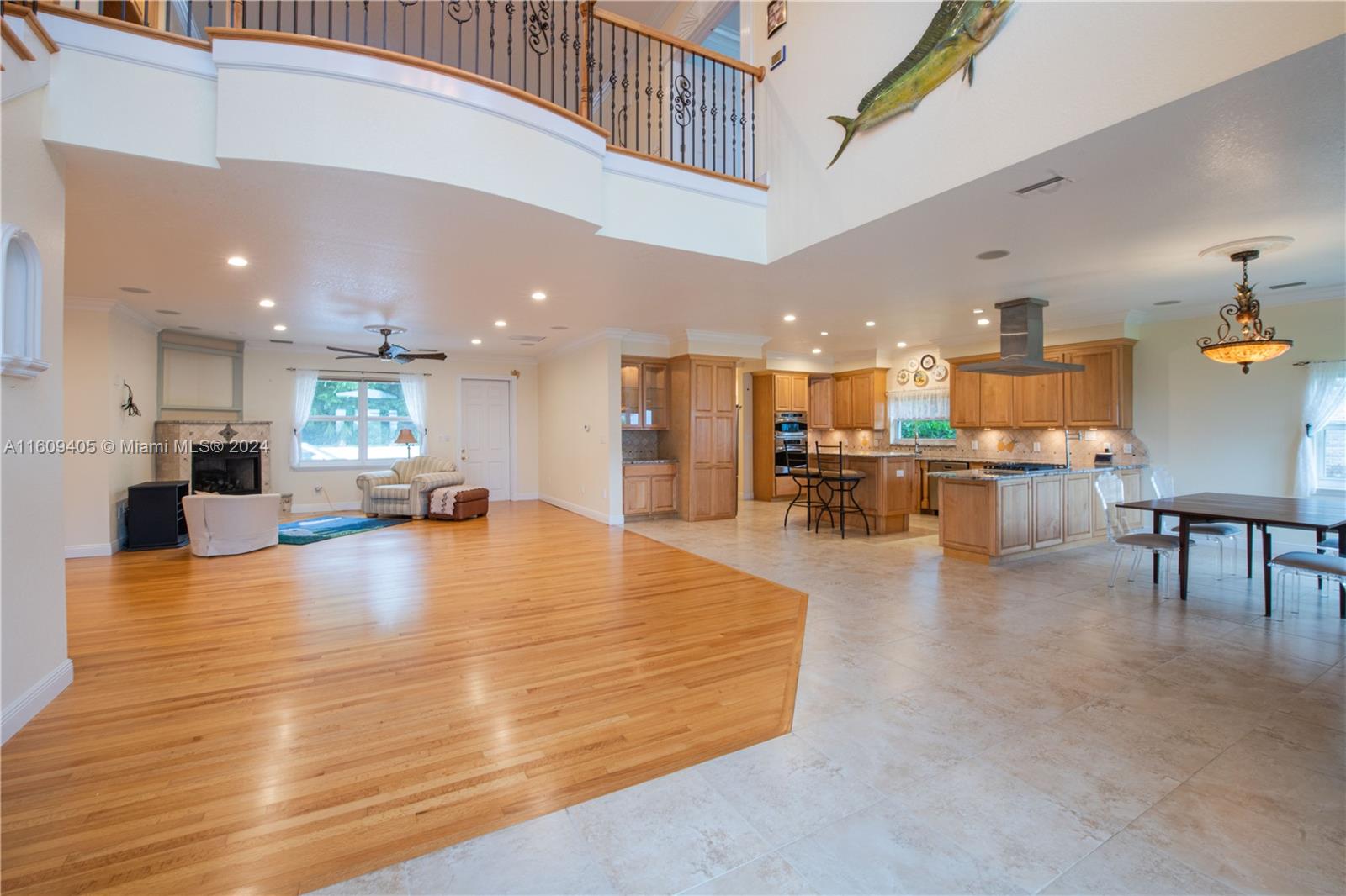 Broadview Manor - Residential