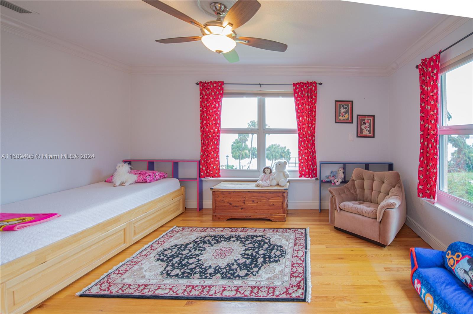 Broadview Manor - Residential