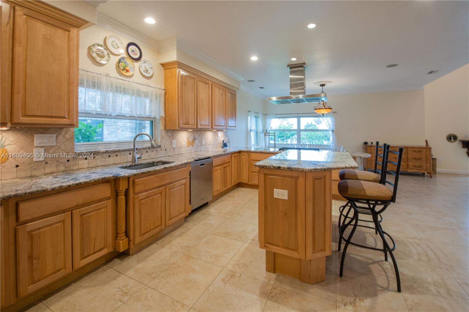 Broadview Manor - Residential
