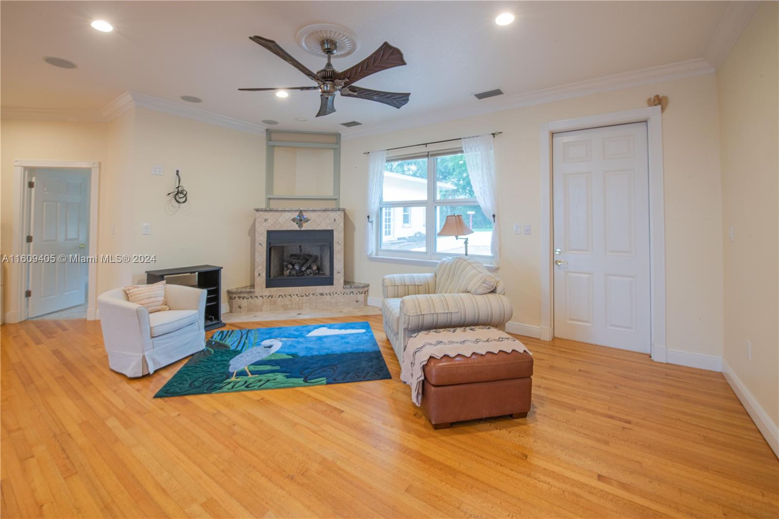 Broadview Manor - Residential