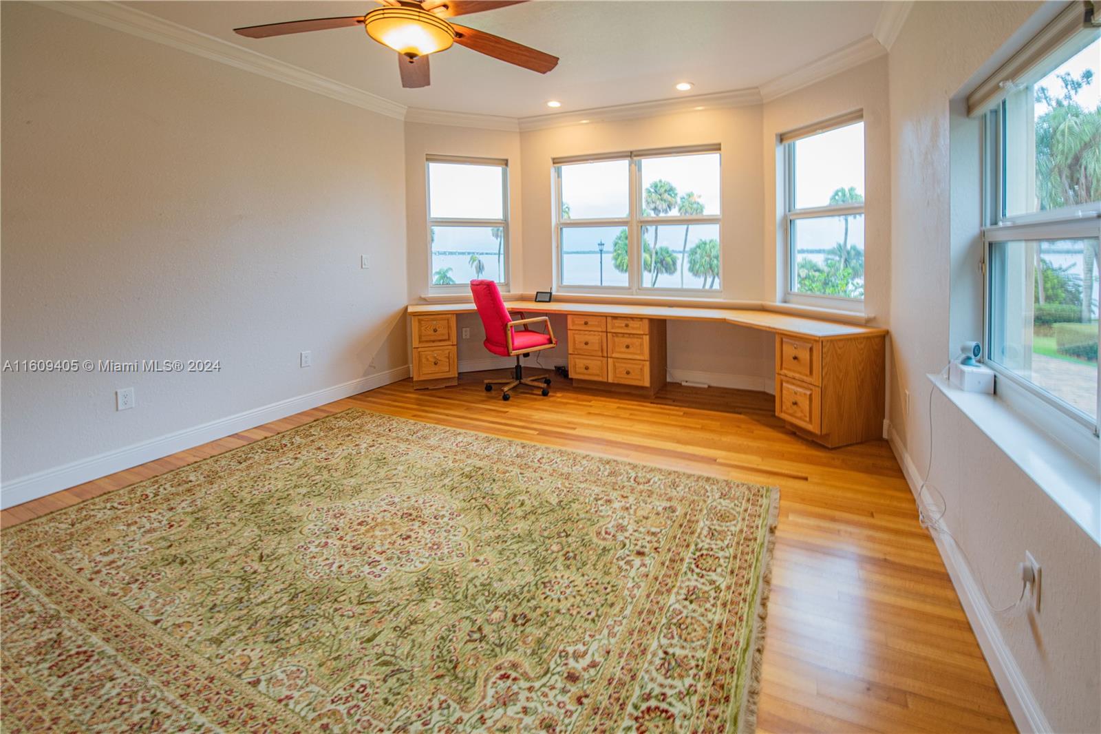 Broadview Manor - Residential