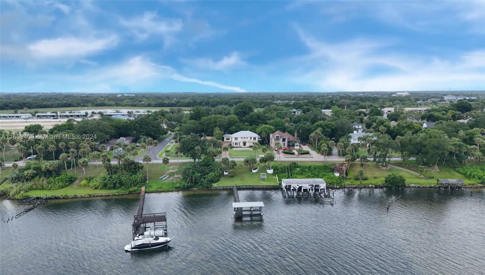 Broadview Manor - Residential