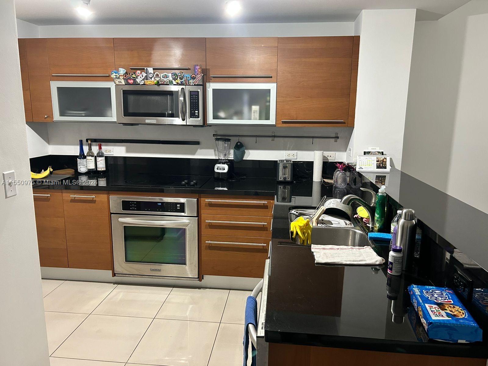 VIZCAYNE SOUTH CONDO - Residential Lease