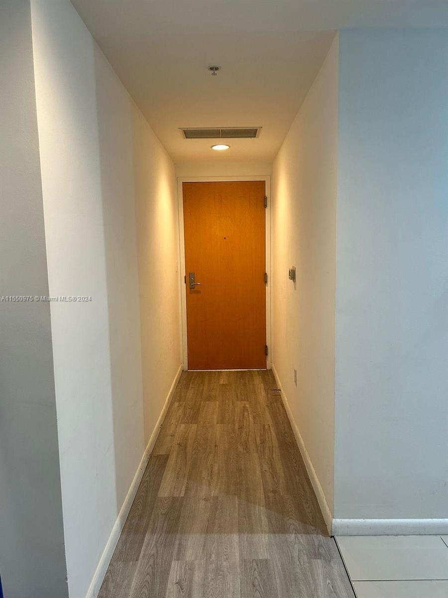 VIZCAYNE SOUTH CONDO - Residential Lease