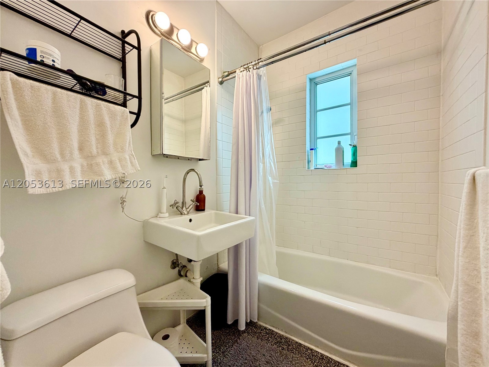 ARCADIA CONDO OF MIAMI BE - Residential Lease