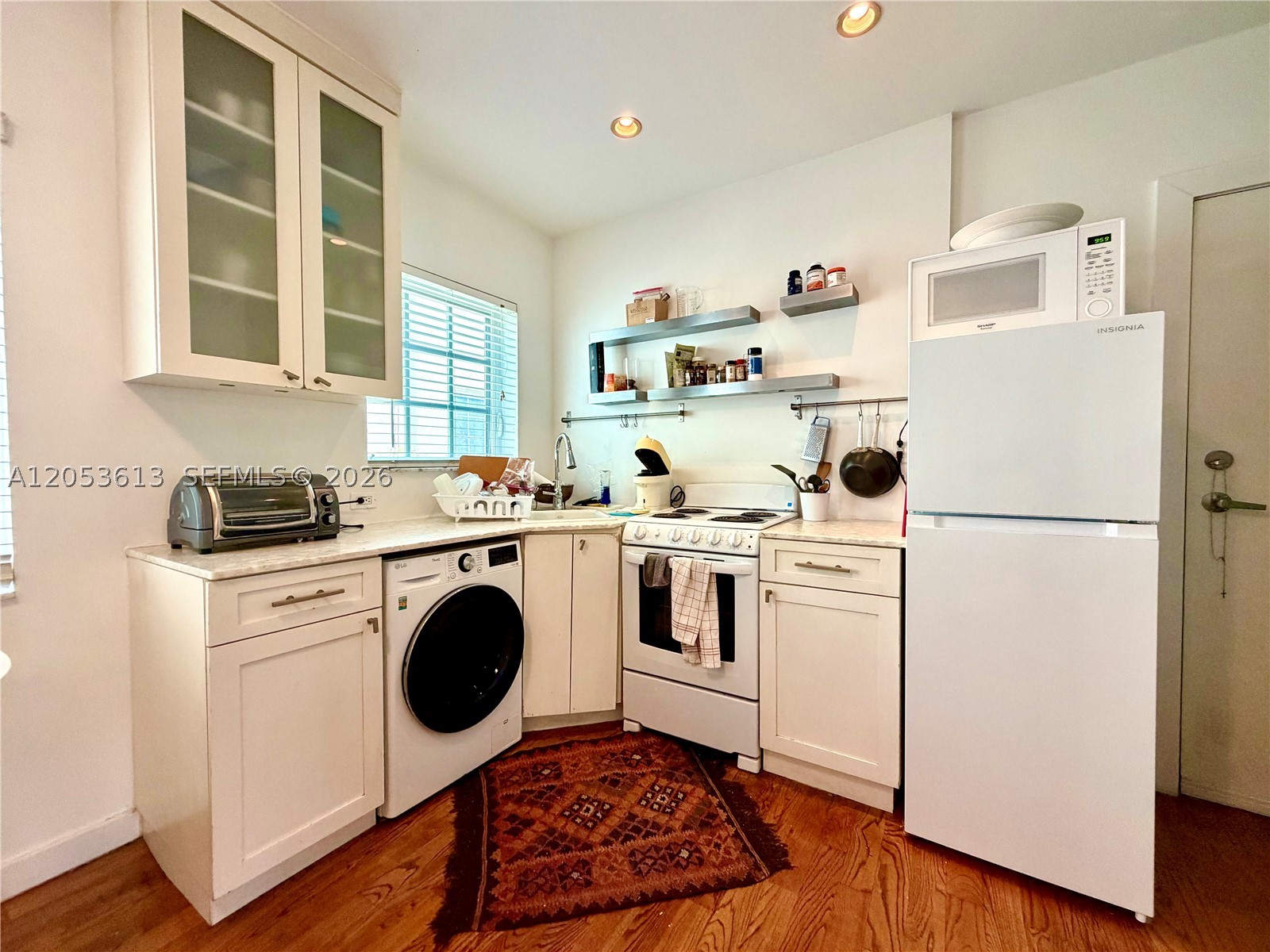 ARCADIA CONDO OF MIAMI BE - Residential Lease