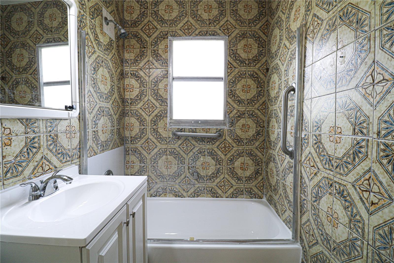 FLORAL PARK 1ST AMD - Residential Lease