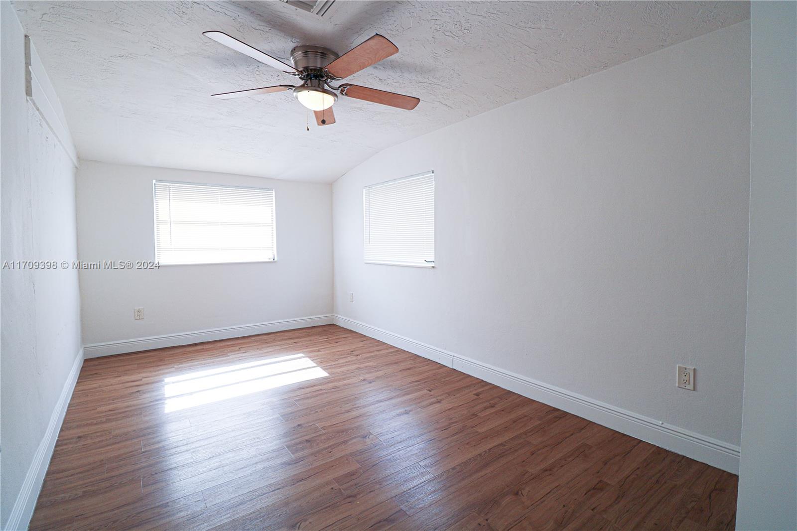 FLORAL PARK 1ST AMD - Residential Lease