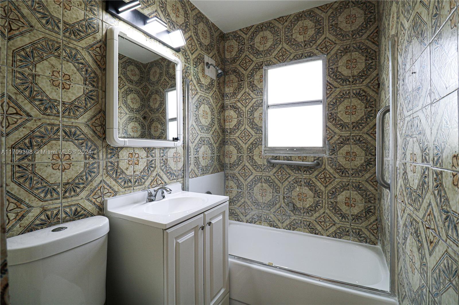 FLORAL PARK 1ST AMD - Residential Lease