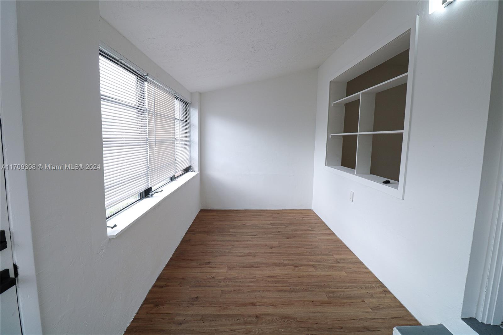 This freshly renovated 3-bedroom home in central Miami offers spacious living areas and a large patio, ideal for outdoor gatherings. The generous front yard provides additional space for relaxation. Located just minutes from top dining, shopping, and cultural attractions, this home combines comfort and convenience in a prime Miami location.