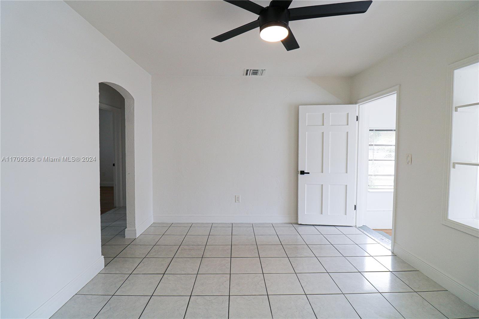 FLORAL PARK 1ST AMD - Residential Lease