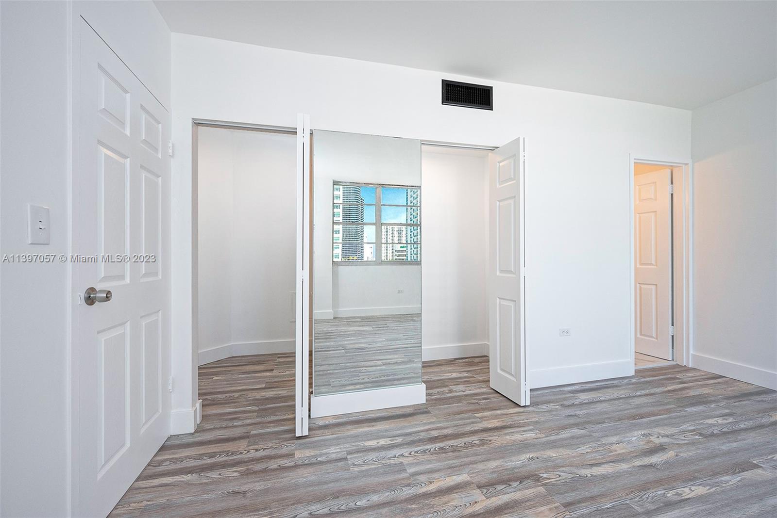 FOUR AMBASSADORS CONDO PH - Residential Lease