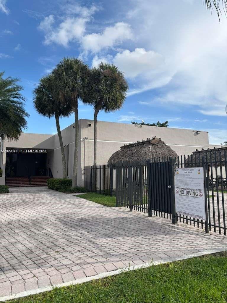 HORIZONS WEST - Residential Lease