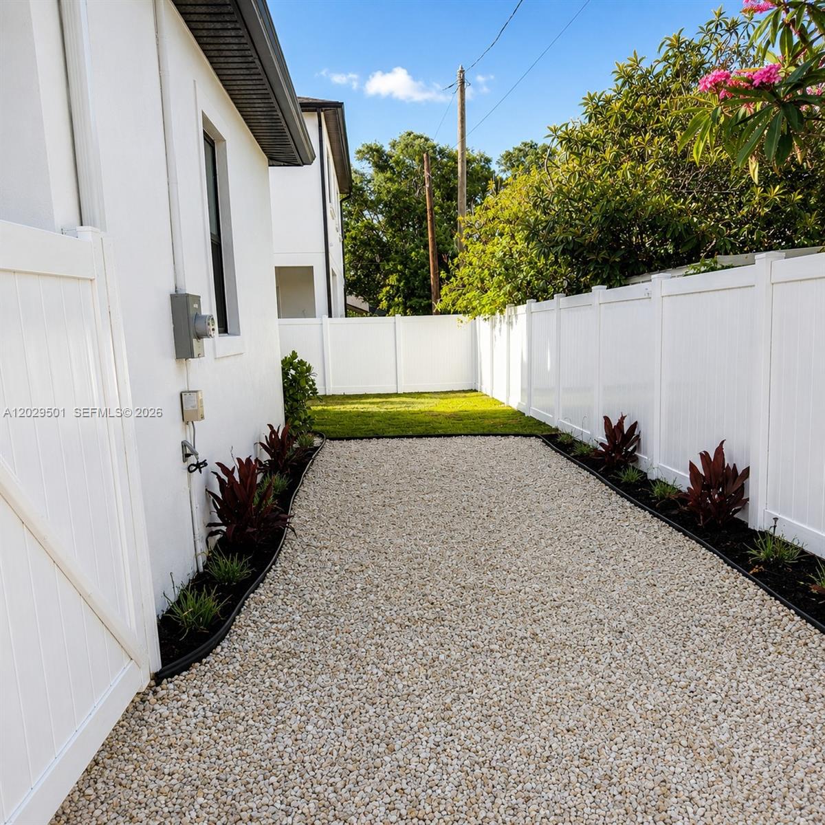RENWICK - Residential