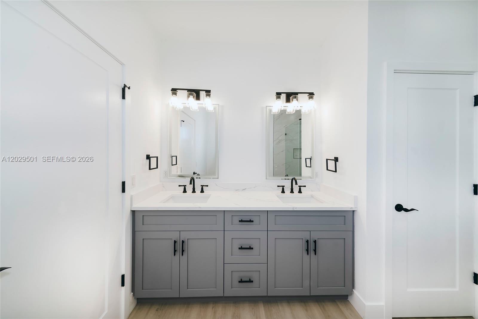RENWICK - Residential