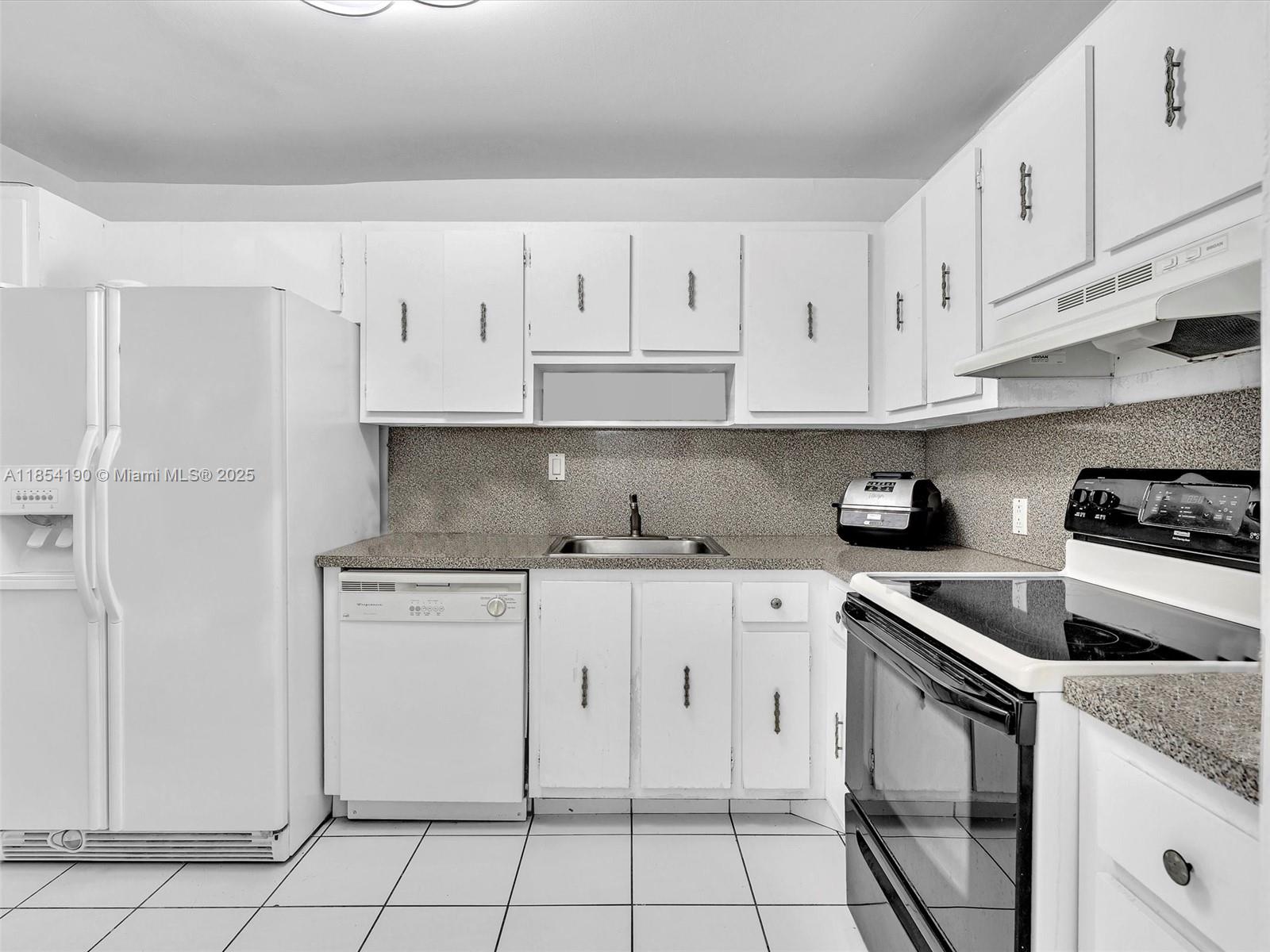 ARLEN HOUSE EAST CONDO - Residential