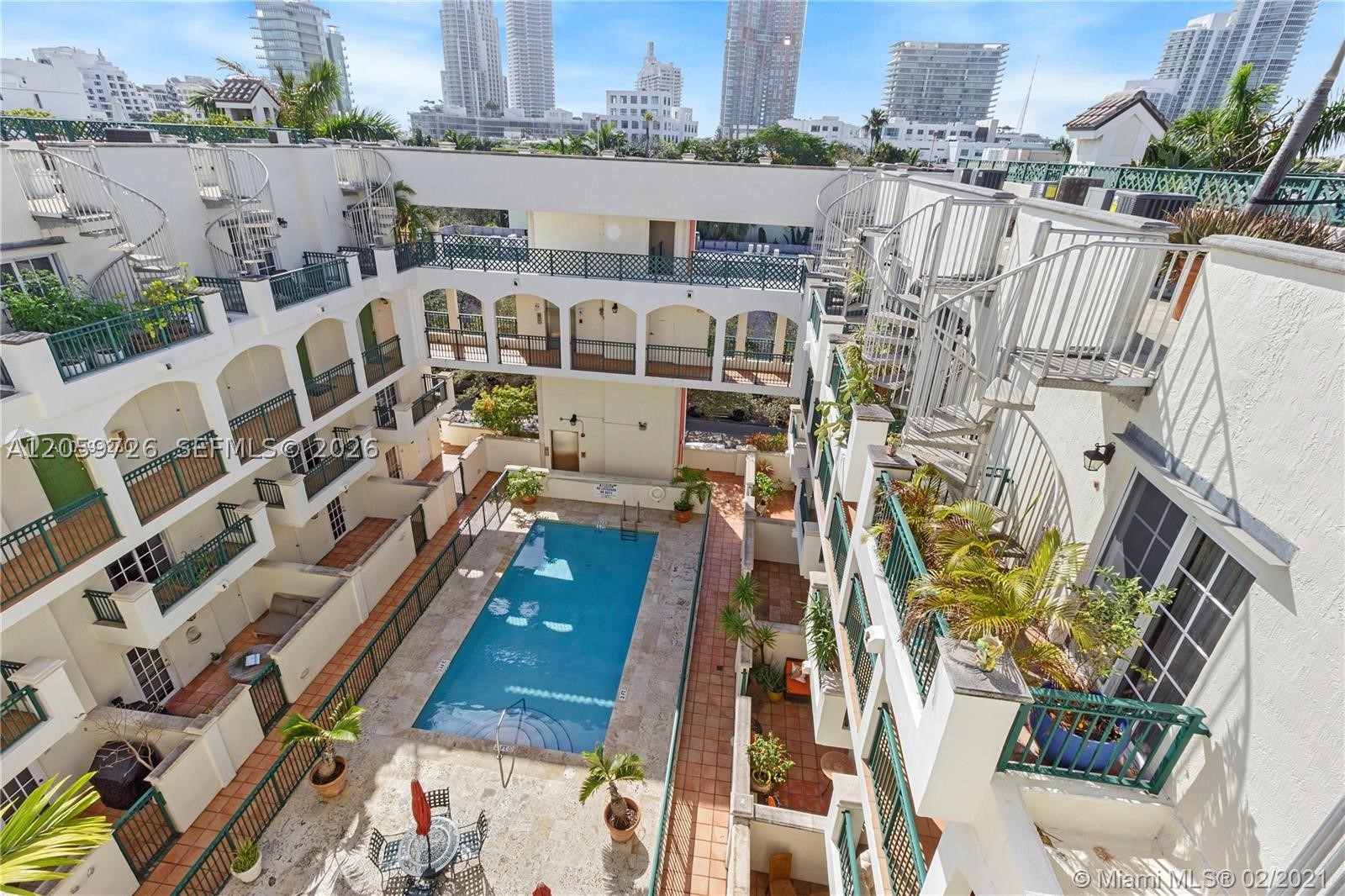 ARMITAGE PLACE NO 3 CONDO - Residential