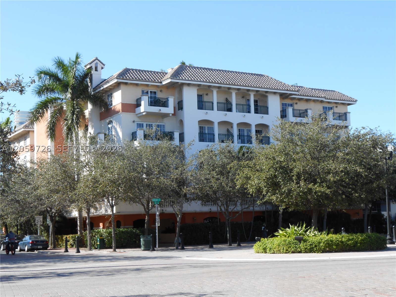 Rare South of Fifth Townhome under $1M! | 2 Bed / 2.5 Bath | 1,190 SQFT Skip the crowded high-rises and step into an exclusive boutique oasis just 2 blocks from the sand. This unique 2-story townhome features 3 balconies PLUS a massive private rooftop terrace with sweeping SoFi views. * Why this is a smart buy in Miami Beach: * NO pending or planned special assessments * Exceptionally low carrying costs compared to neighborhood towers *Investor-friendly 6-month minimum rental policy * Secure gated parking, heated pool, & pet-friendly Perfect for primary residents, snowbirds, or savvy investors. DM or call to schedule a private showing!
