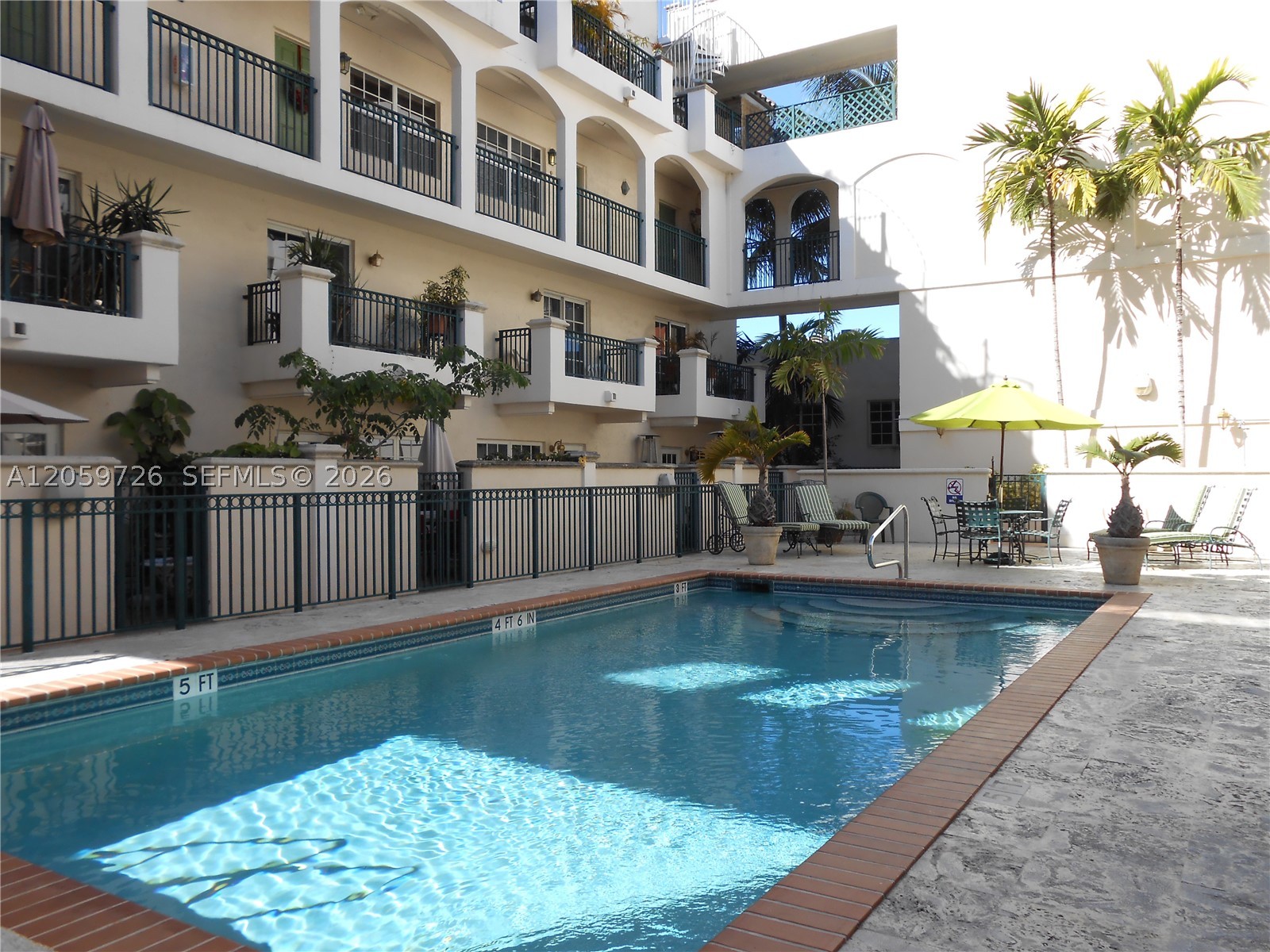 ARMITAGE PLACE NO 3 CONDO - Residential