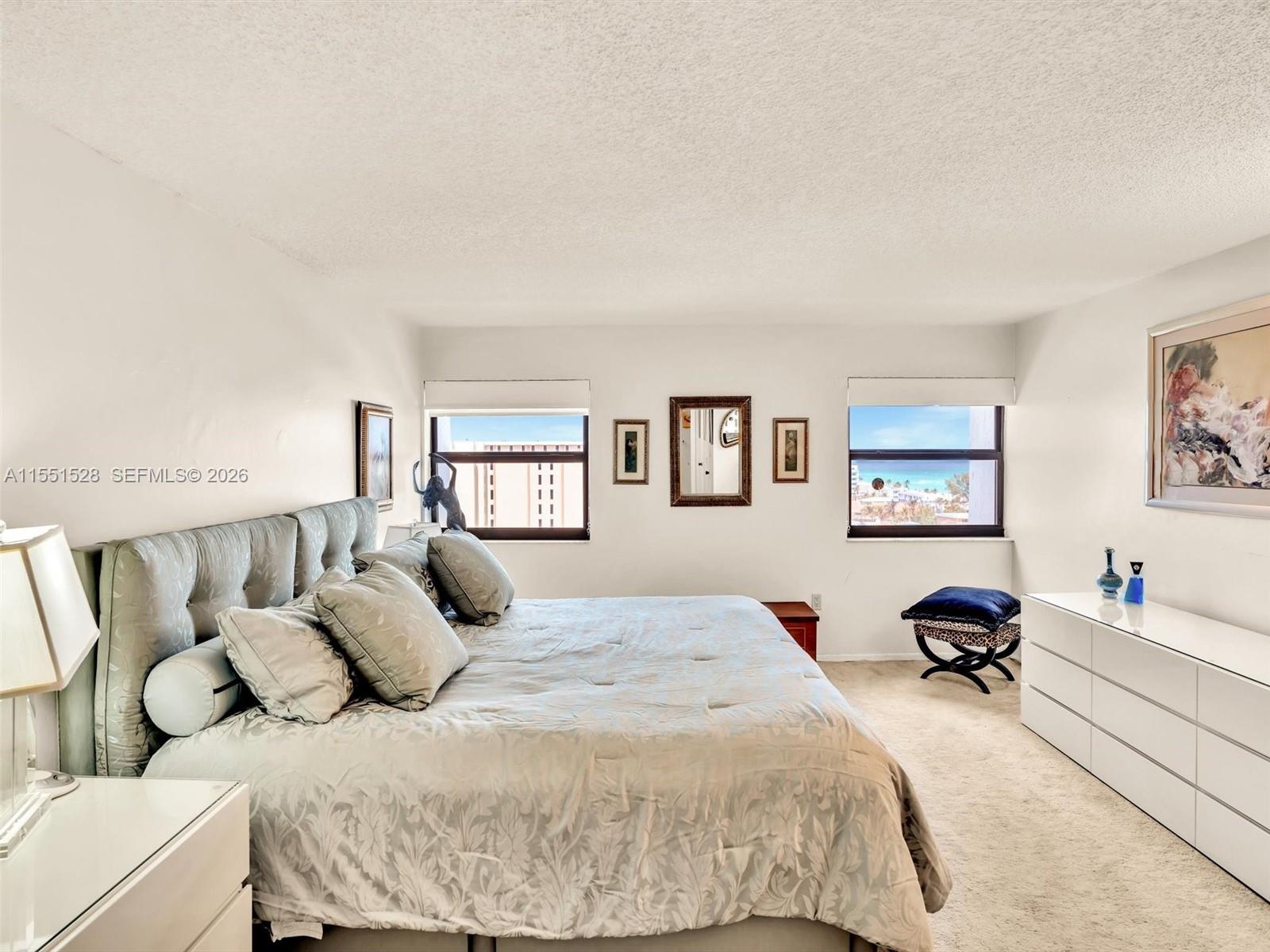 SUMMIT CONDO - Residential