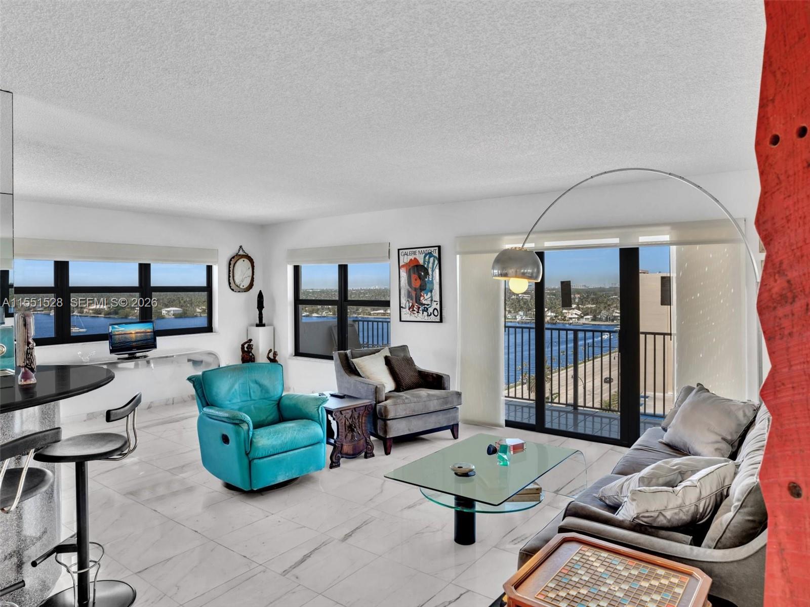 SUMMIT CONDO - Residential