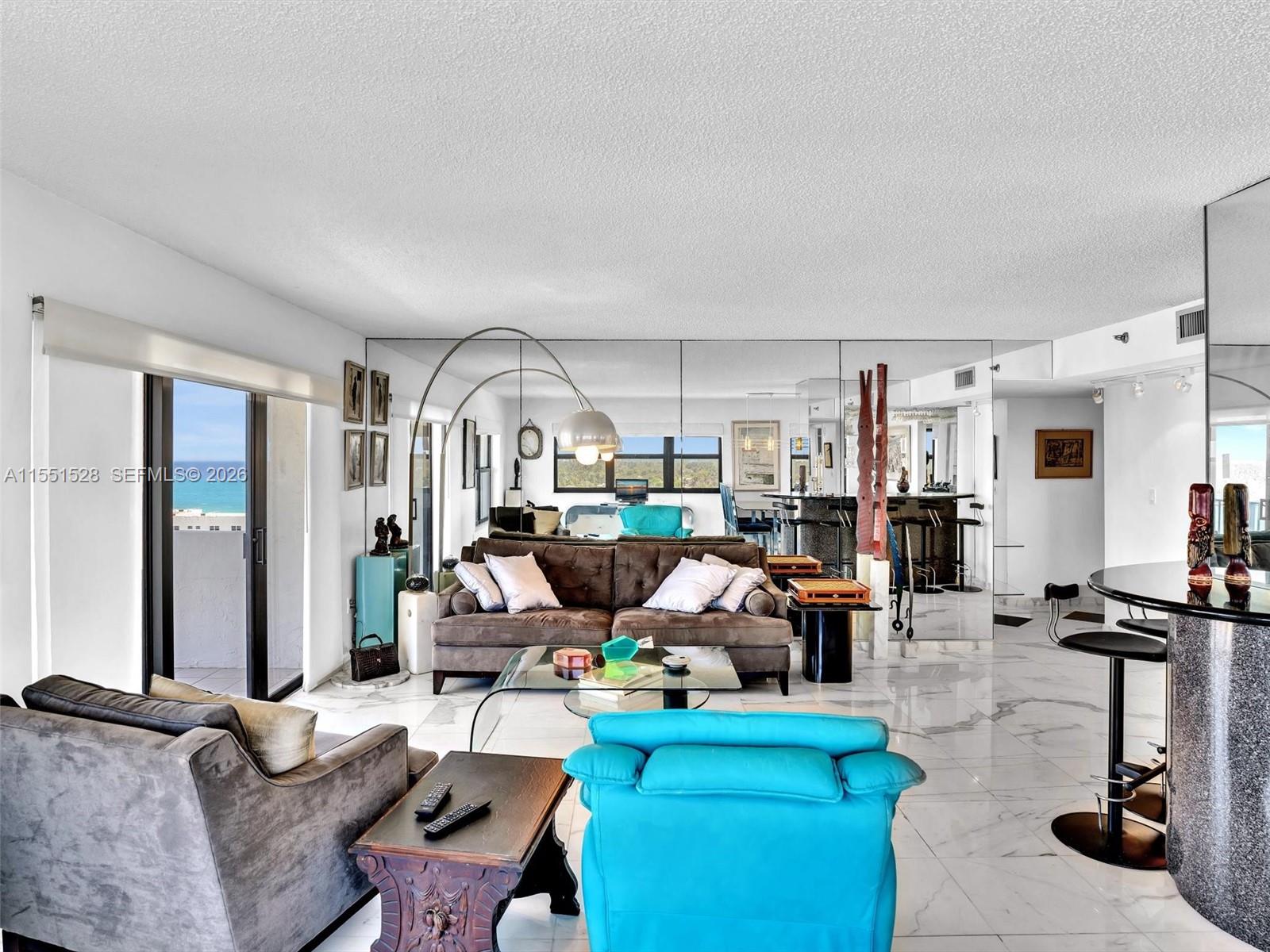 SUMMIT CONDO - Residential