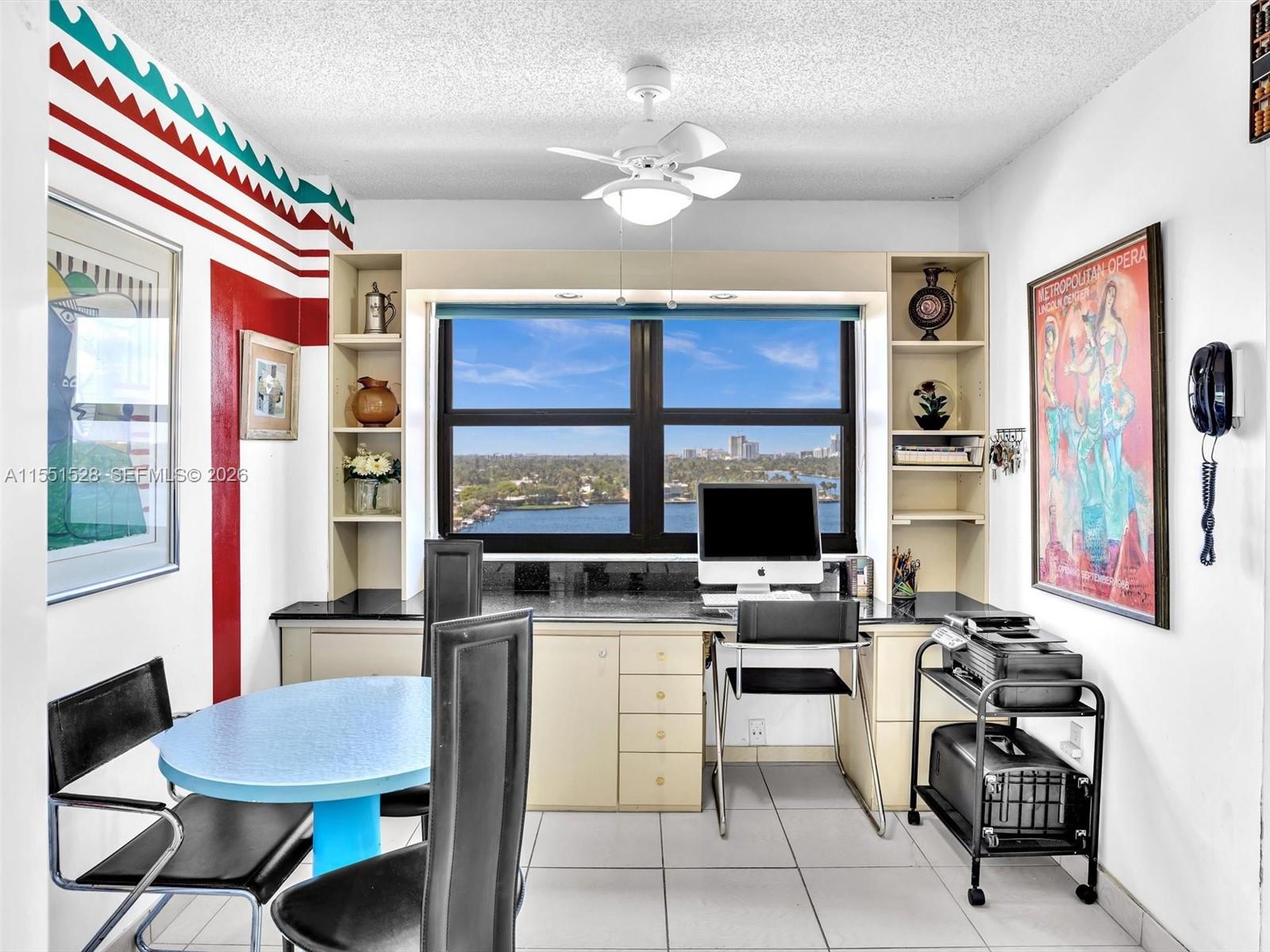 SUMMIT CONDO - Residential