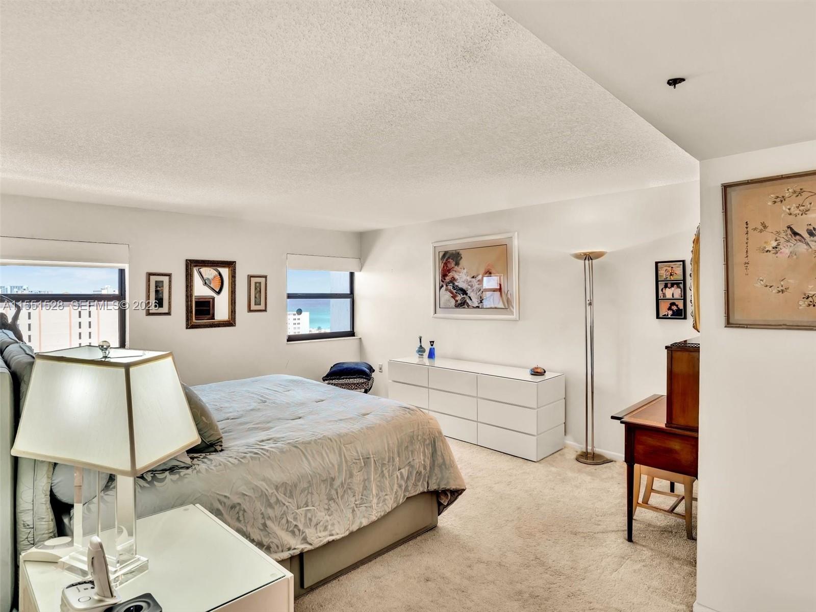 SUMMIT CONDO - Residential
