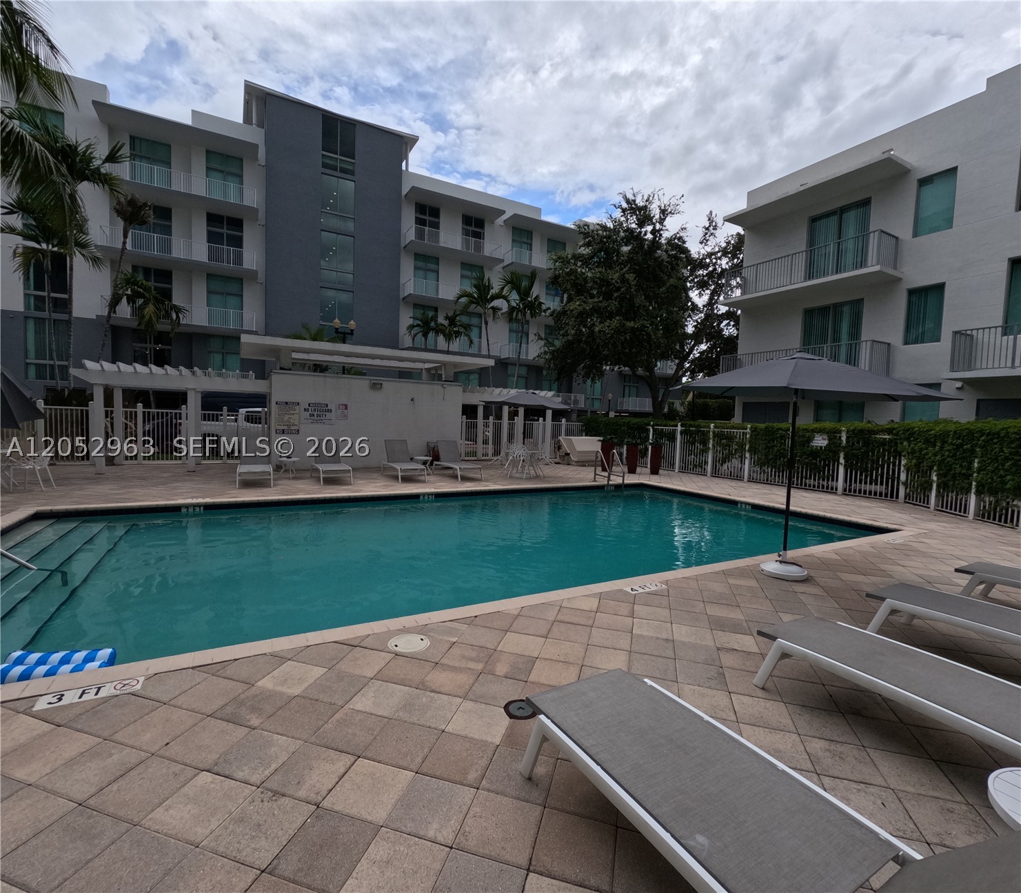LOFTS AT HOLLYWOOD STATIO - Residential Lease