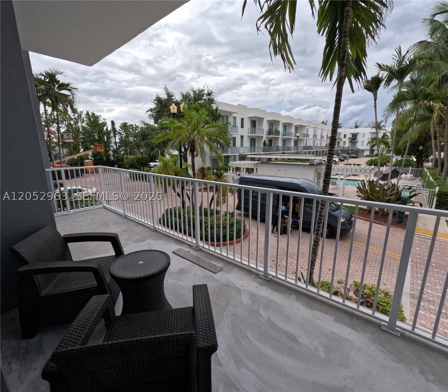 LOFTS AT HOLLYWOOD STATIO - Residential Lease