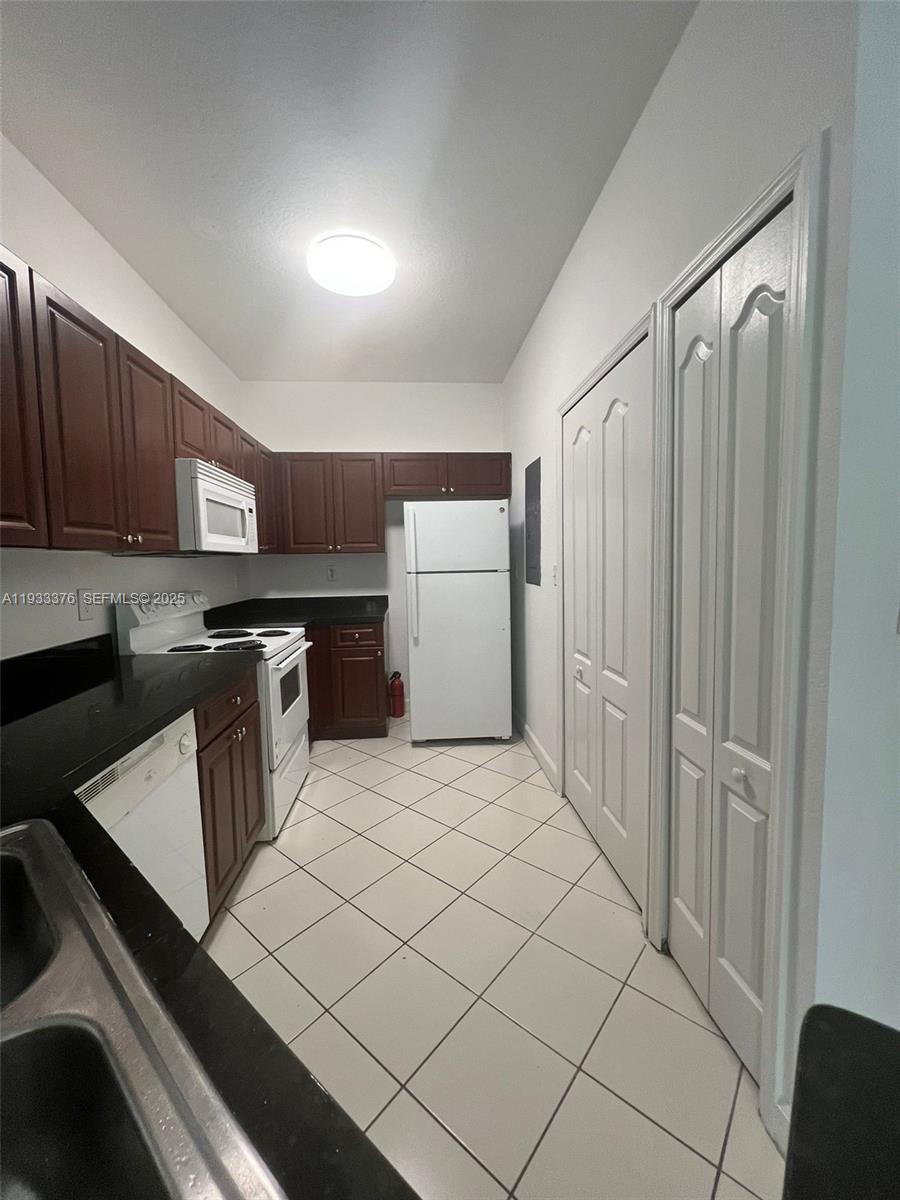 SHOMA HOMES AT COUNTRY CL - Residential