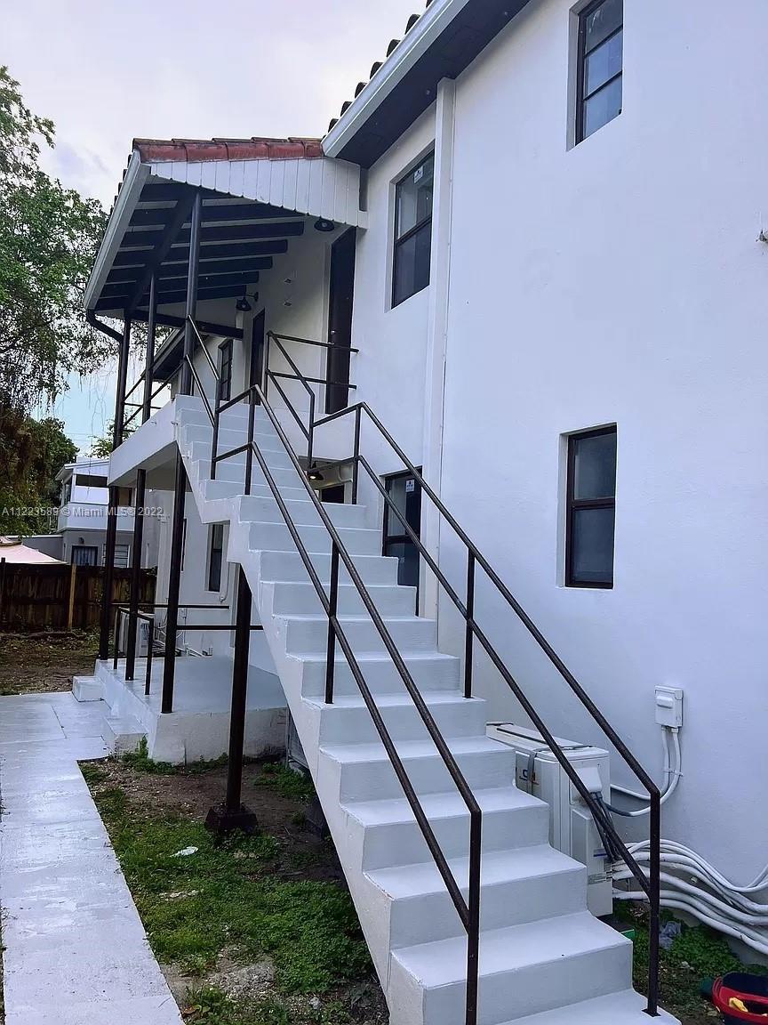 NORTH GATE - Residential Lease