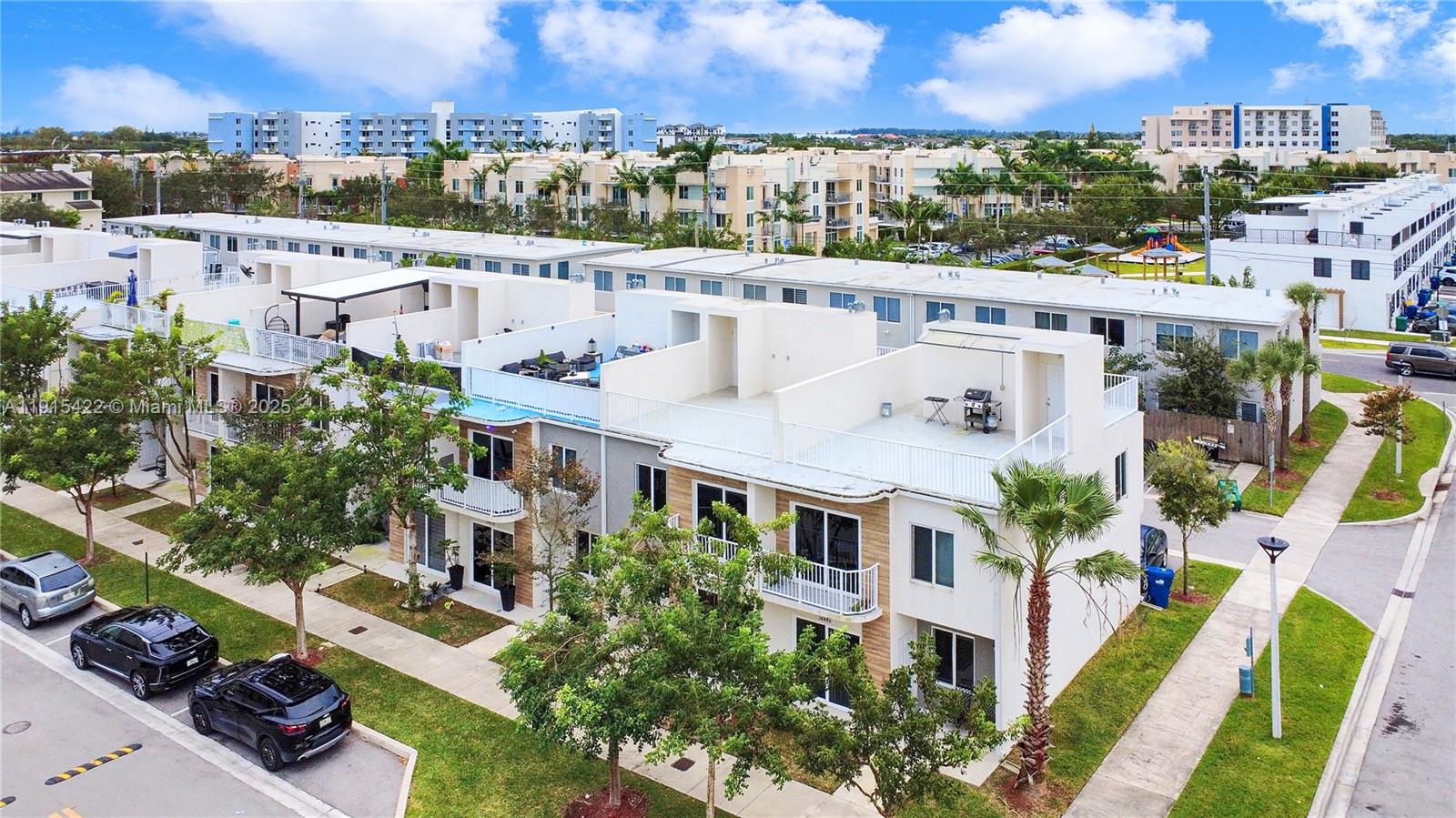 PARADISE ONE - Residential