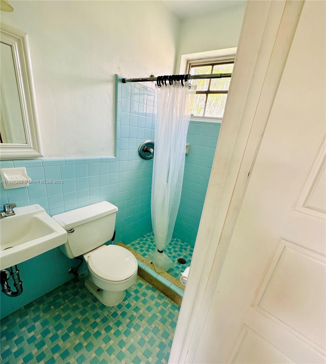CORAL WAY VILLAGE SEC A P - Residential Lease